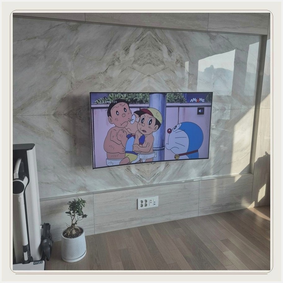 장단면 무타공 벽걸이TV